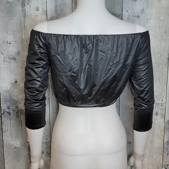 Koral Drawstring  Shimmer Off Shouder Crop Top - Picture 6 of 10